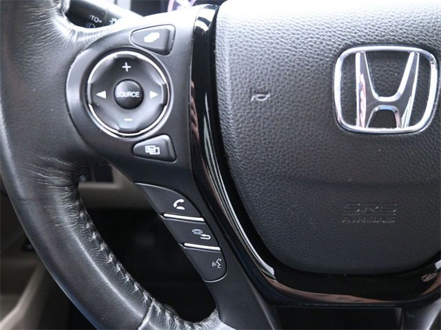 Used 2017 Honda Pilot Touring image 27