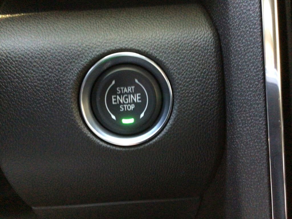 Used 2026 GMC Acadia Denali Ultimate w/ LPO, Floor Liner Package FWD image 17