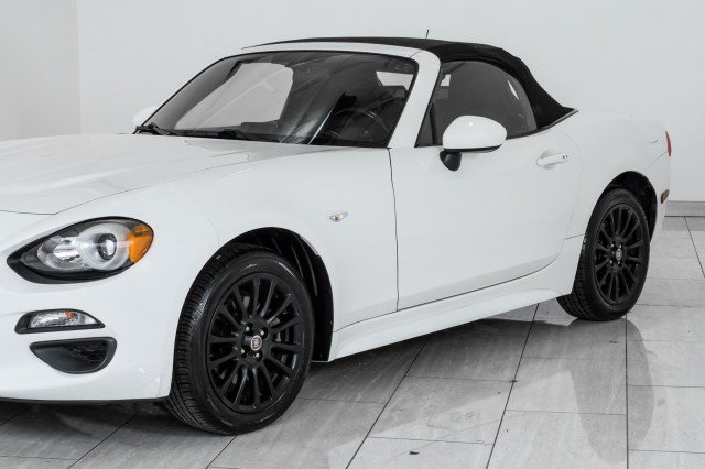 Used 2017 FIAT 124 Spider Classica RWD image 49