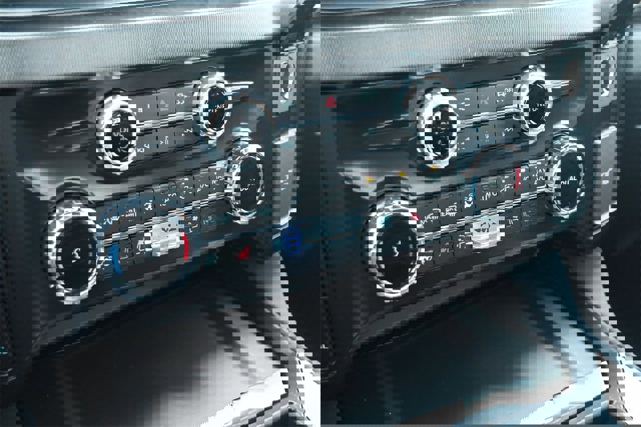 New 2026 Ford F250 Platinum image 39