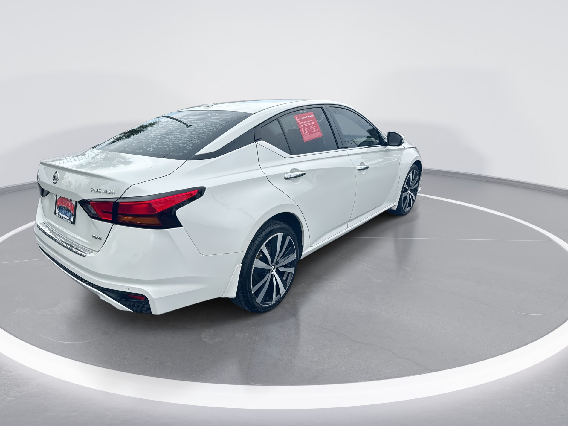 Certified 2021 Nissan Altima 2.5 Platinum AWD/4WD image 4