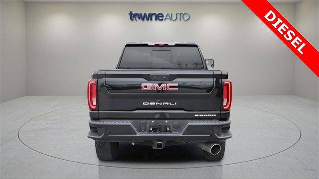 Used 2022 GMC Sierra 3500 Denali w/ Denali Black Diamond Edition image 4