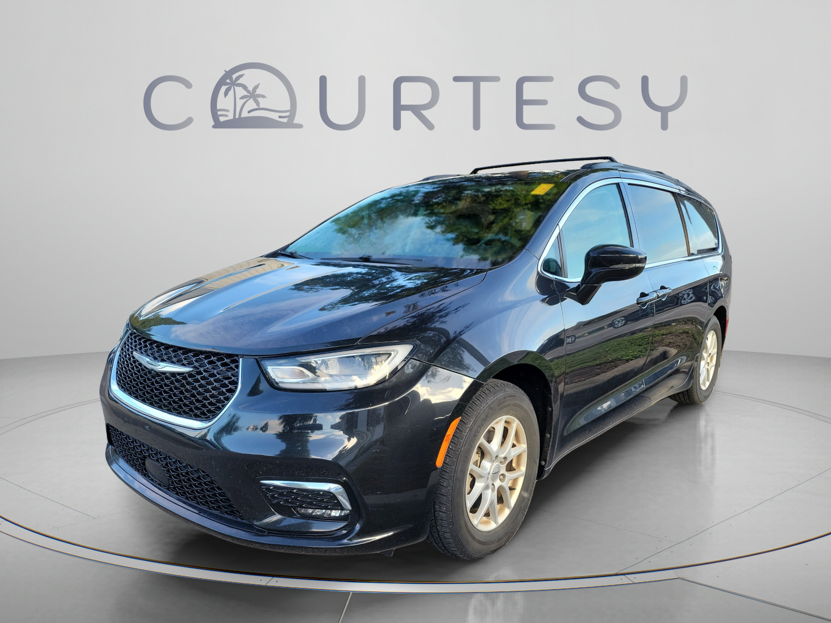 Used 2022 Chrysler Pacifica Touring-L