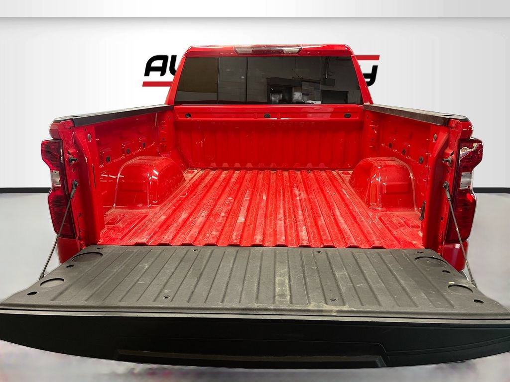 Used 2025 Chevrolet Silverado 1500 Custom w/ Turbomax Blackout Package AWD/4WD image 24