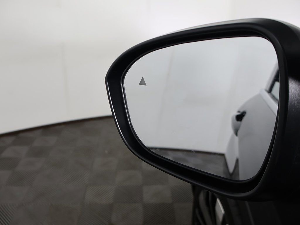 New 2025 Mitsubishi Outlander SEL image 40