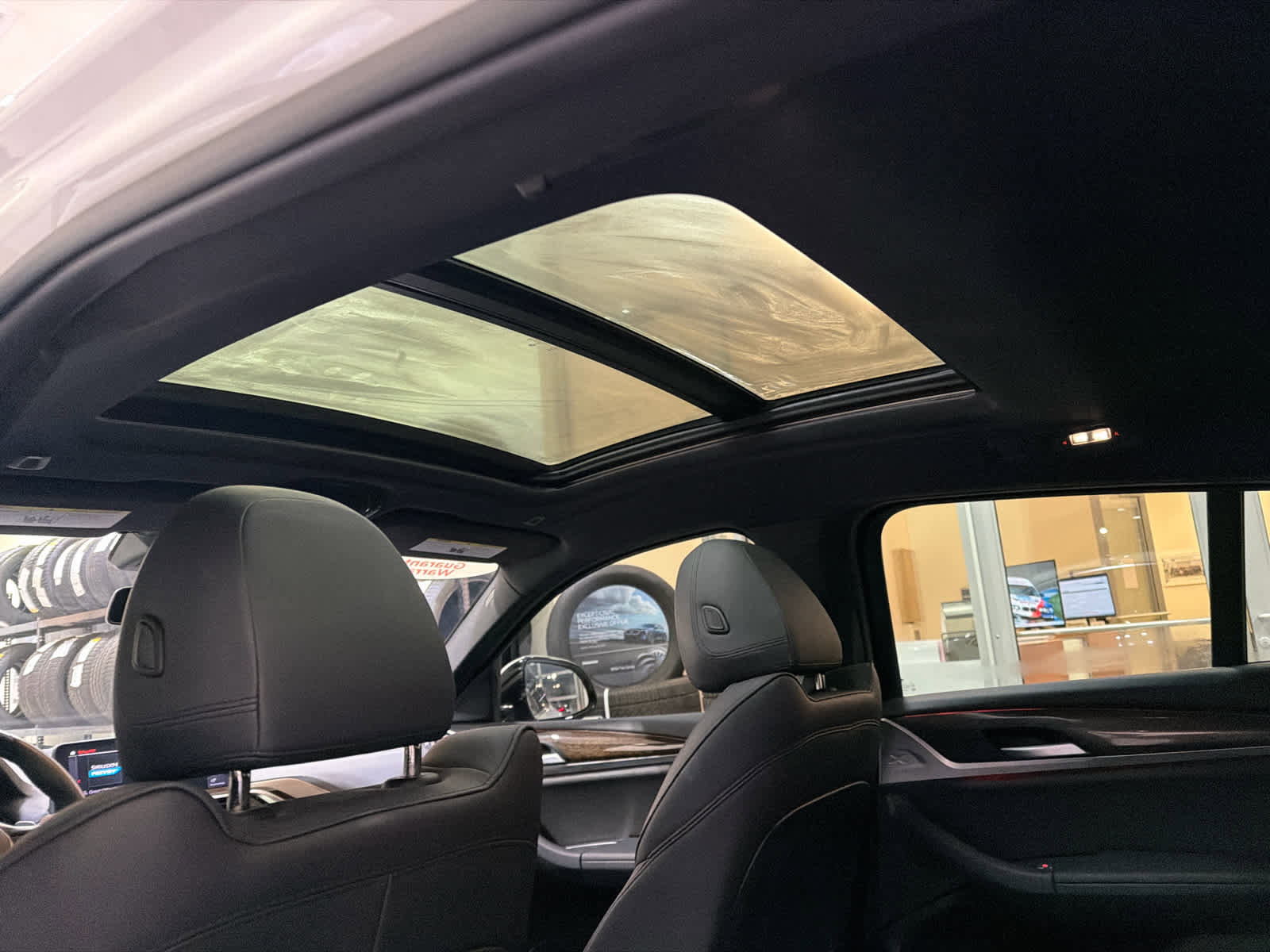 Used 2020 BMW X4 xDrive30i w/ Premium Package image 17