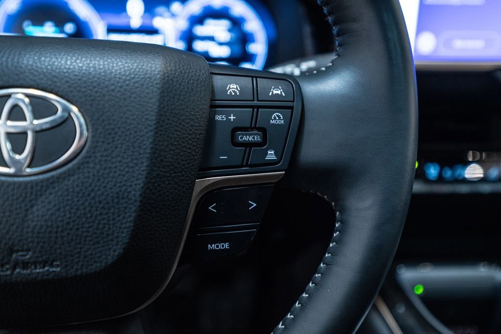 Certified 2024 Toyota Crown Limited image 19