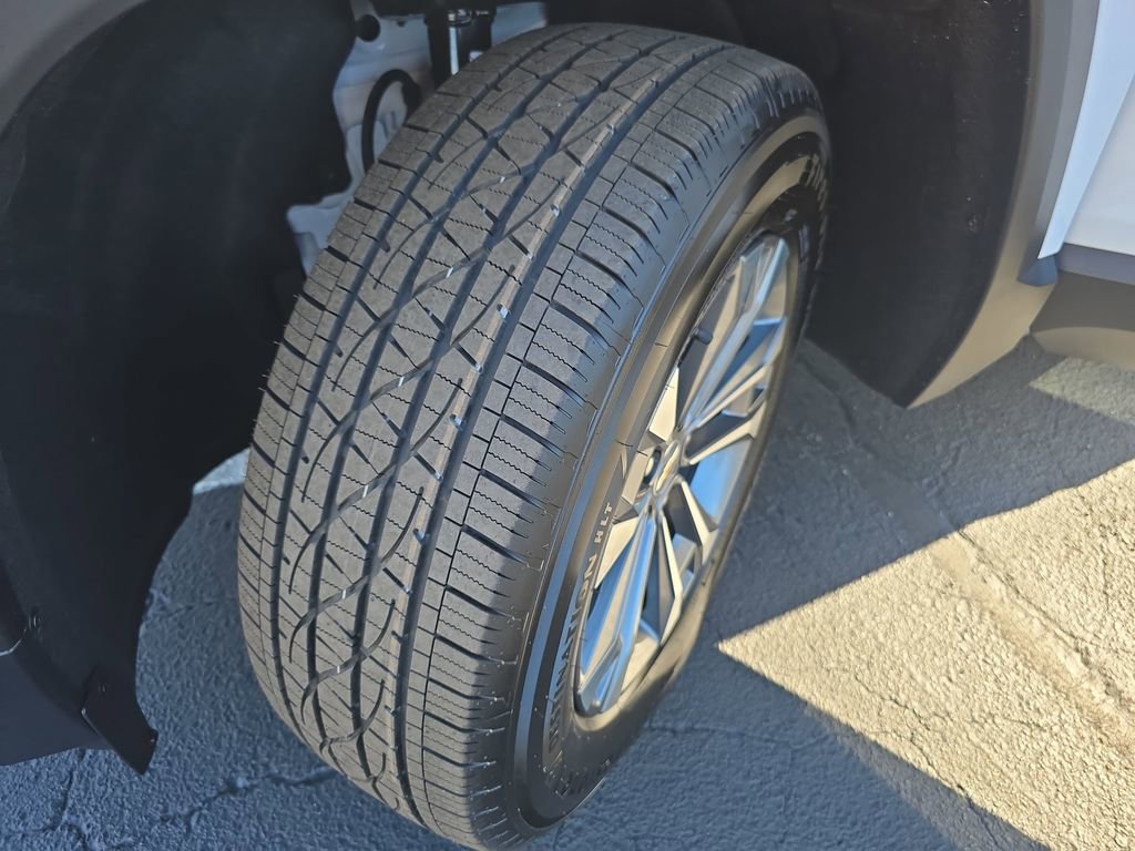 New 2026 Chevrolet Equinox LT image 32