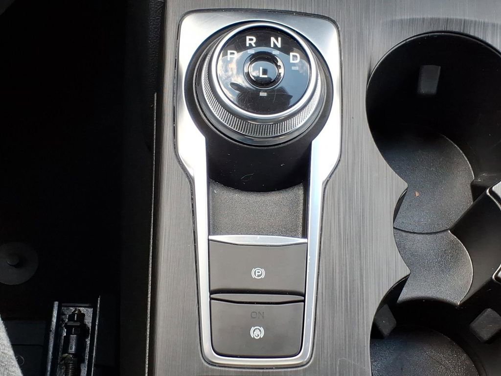 Used 2024 Ford Escape ST-Line w/ Tech Pack #1 image 19