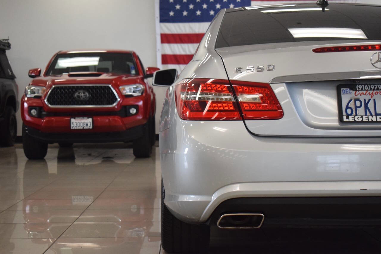 Used 2011 Mercedes-Benz E 550 Coupe image 21