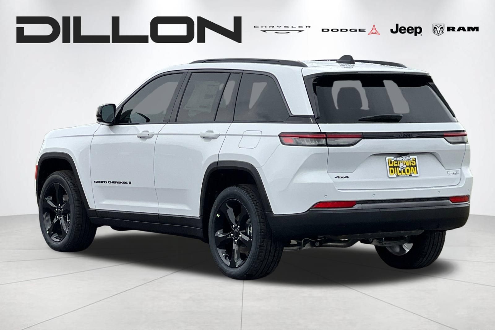 New 2026 Jeep Grand Cherokee Limited w/ Limited Altitude Package AWD/4WD image 5