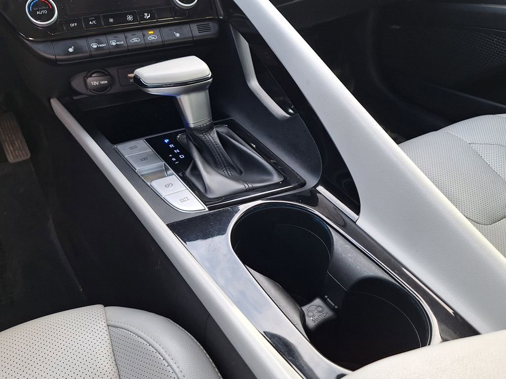 Certified 2021 Hyundai Elantra Limited image 26