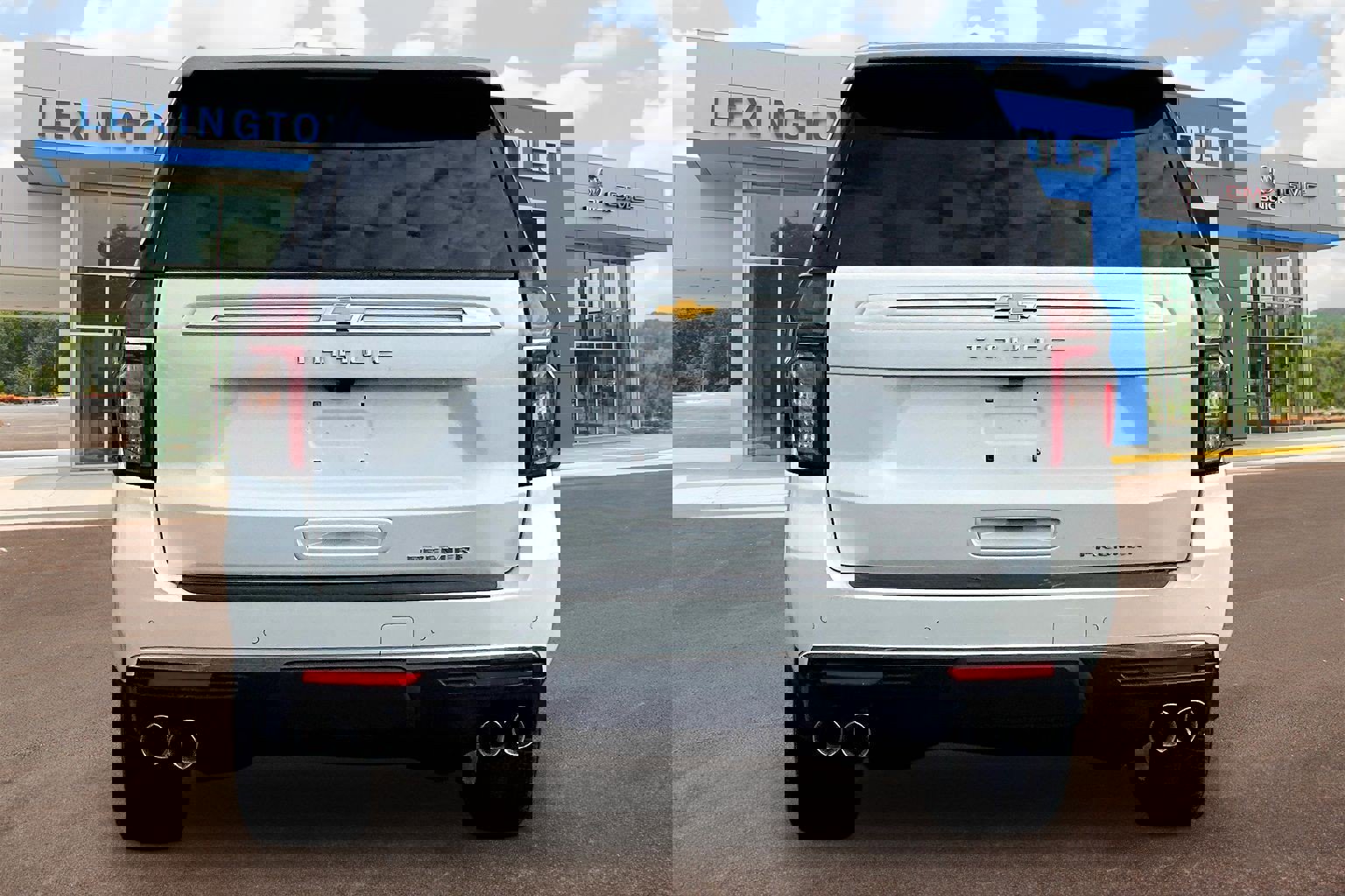 Used 2024 Chevrolet Tahoe Premier image 4