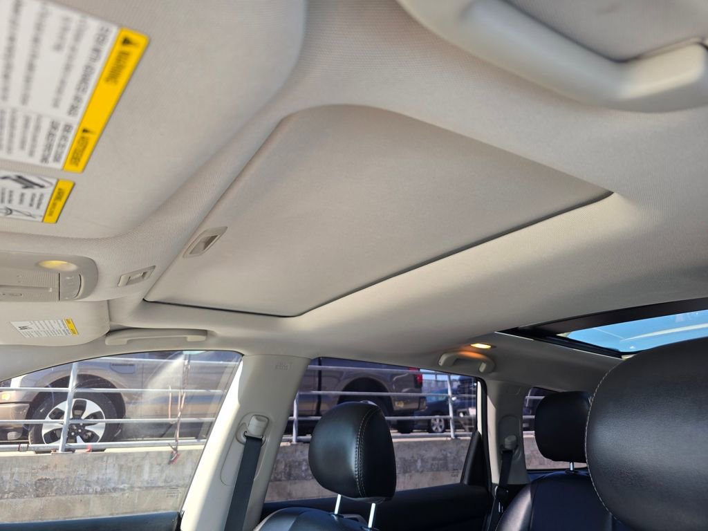 Used 2020 Nissan Pathfinder Platinum image 11