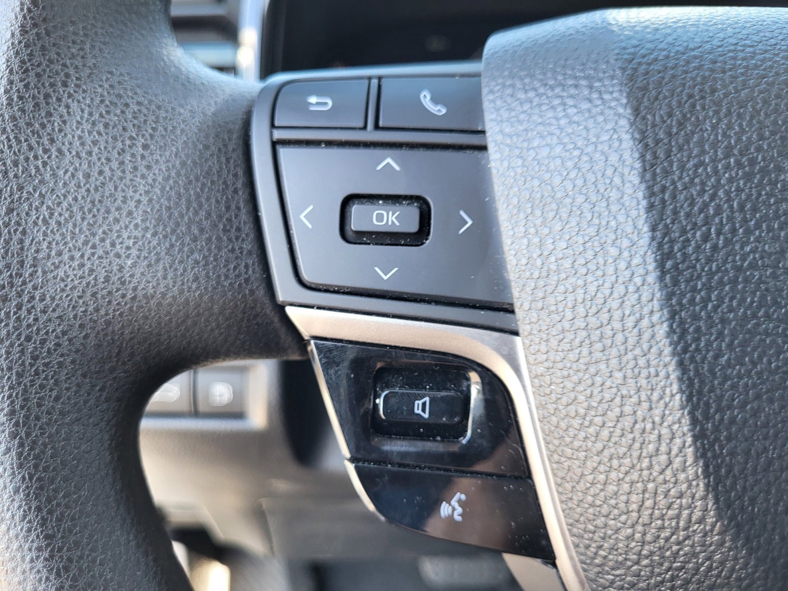 Certified 2025 Toyota Camry LE image 31