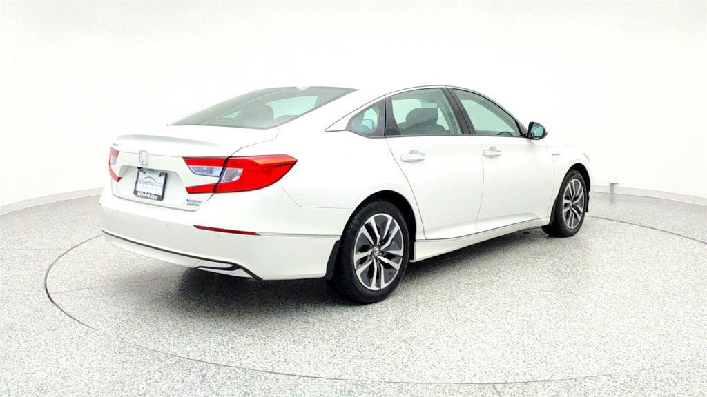 Used 2019 Honda Accord Touring image 5