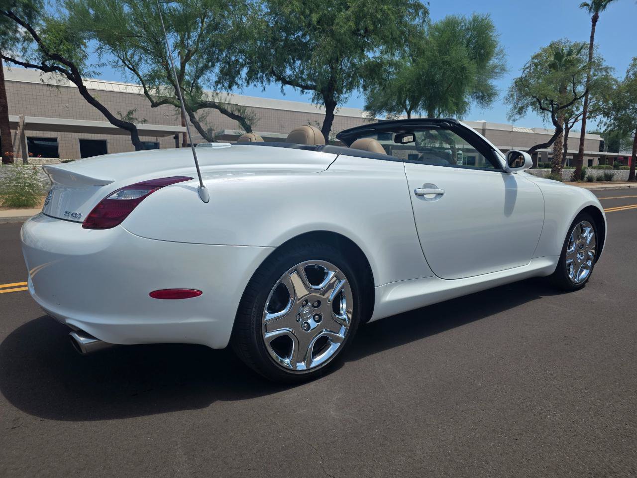 Used 2008 Lexus SC 430 Convertible RWD image 29