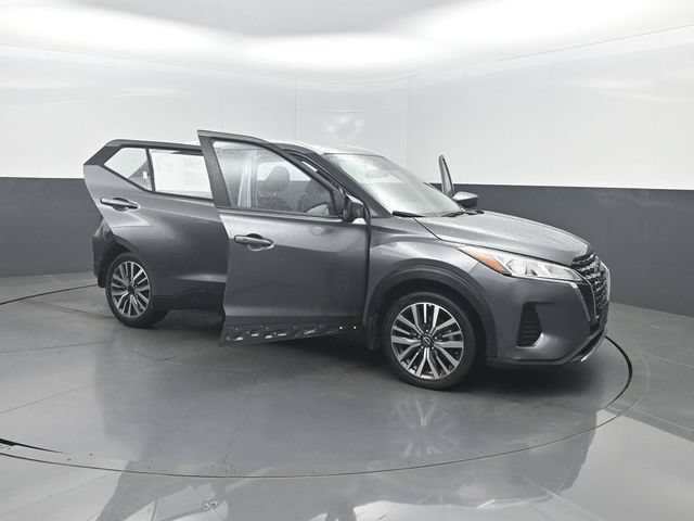 Used 2023 Nissan Kicks SV FWD image 31