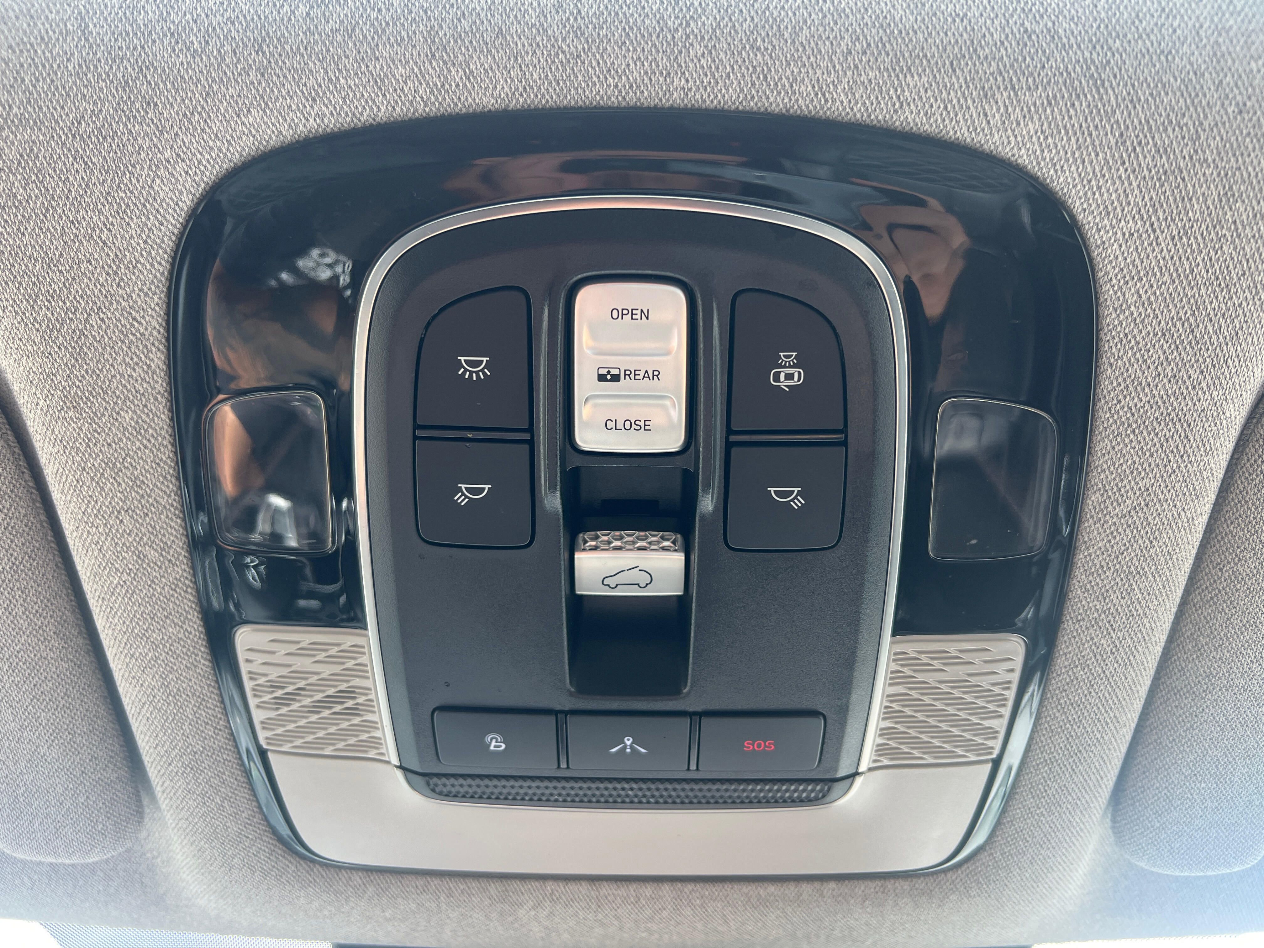 Used 2022 Hyundai Palisade Limited image 14