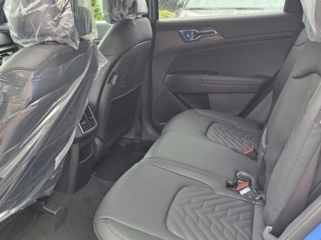 New 2026 Kia Sportage X-Line w/ X-Line Technology Package AWD/4WD image 13