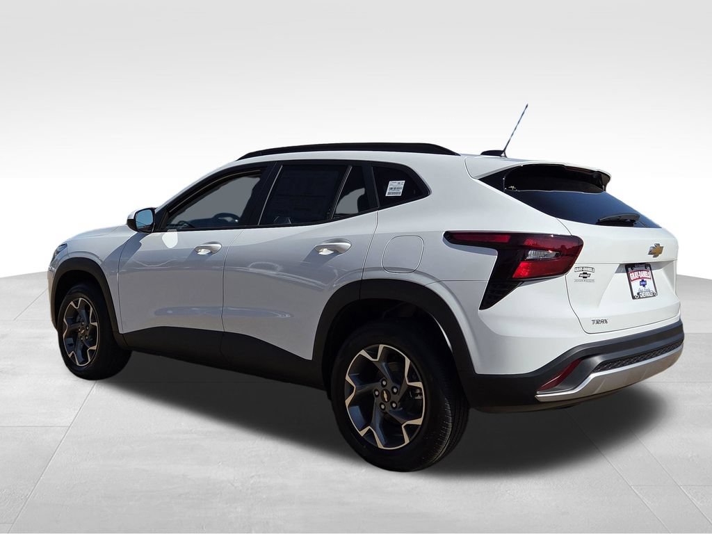 New 2026 Chevrolet Trax LT FWD image 8
