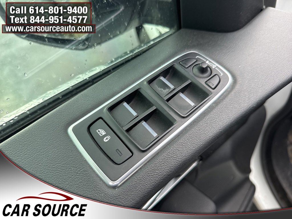 Used 2019 Jaguar F-PACE Prestige image 21