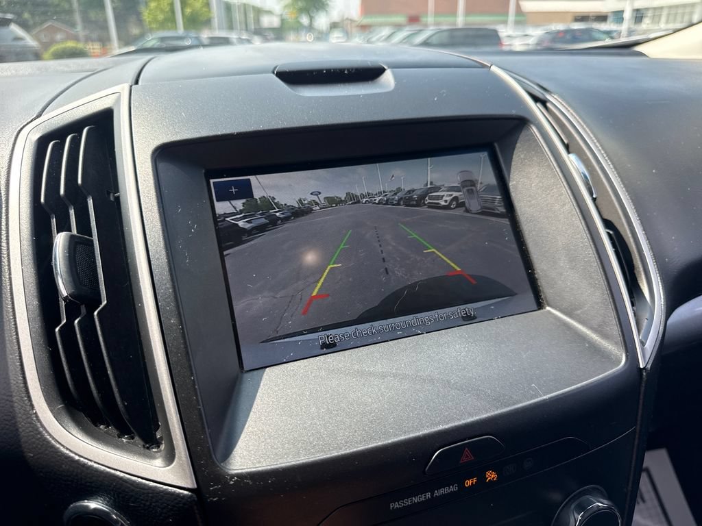 Used 2019 Ford Edge SEL w/ Equipment Group 201A AWD/4WD image 32