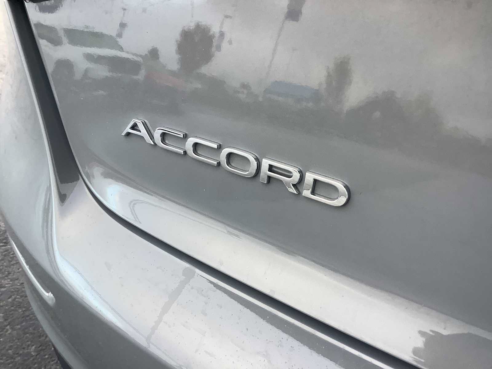 Certified 2025 Honda Accord SE image 6