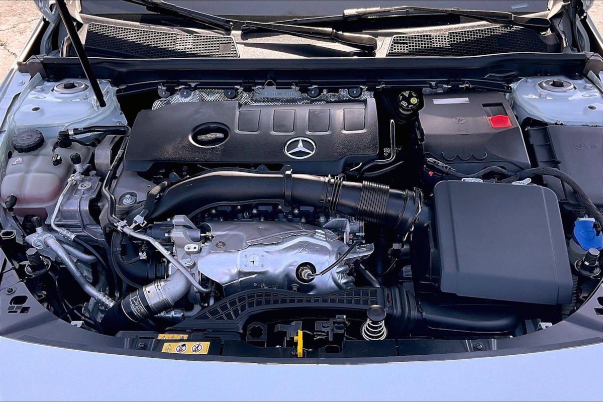Used 2022 Mercedes-Benz CLA 250 w/ AMG Line image 10