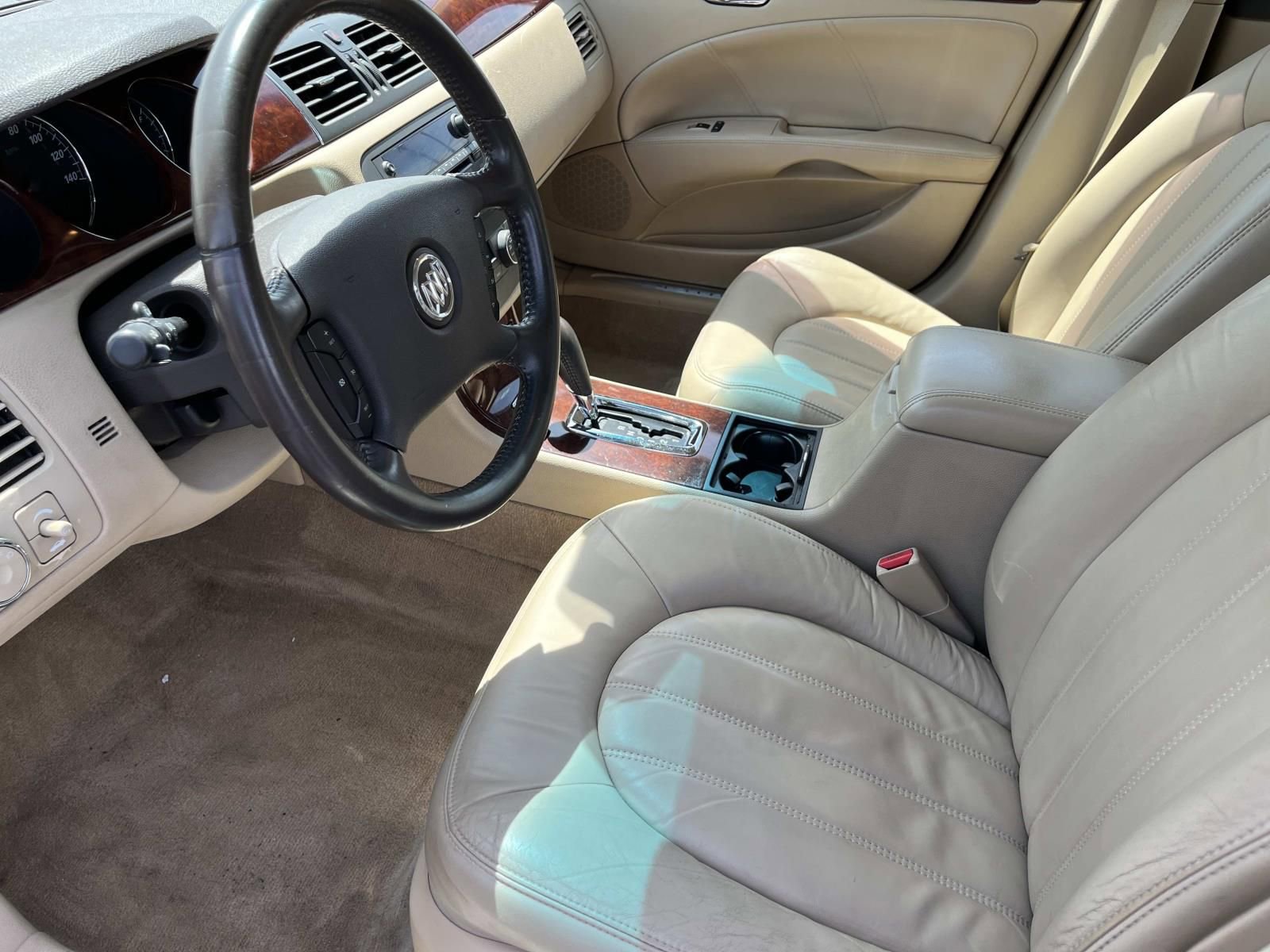 Used 2008 Buick Lucerne CXL w/ Driver Confidence Package FWD image 25