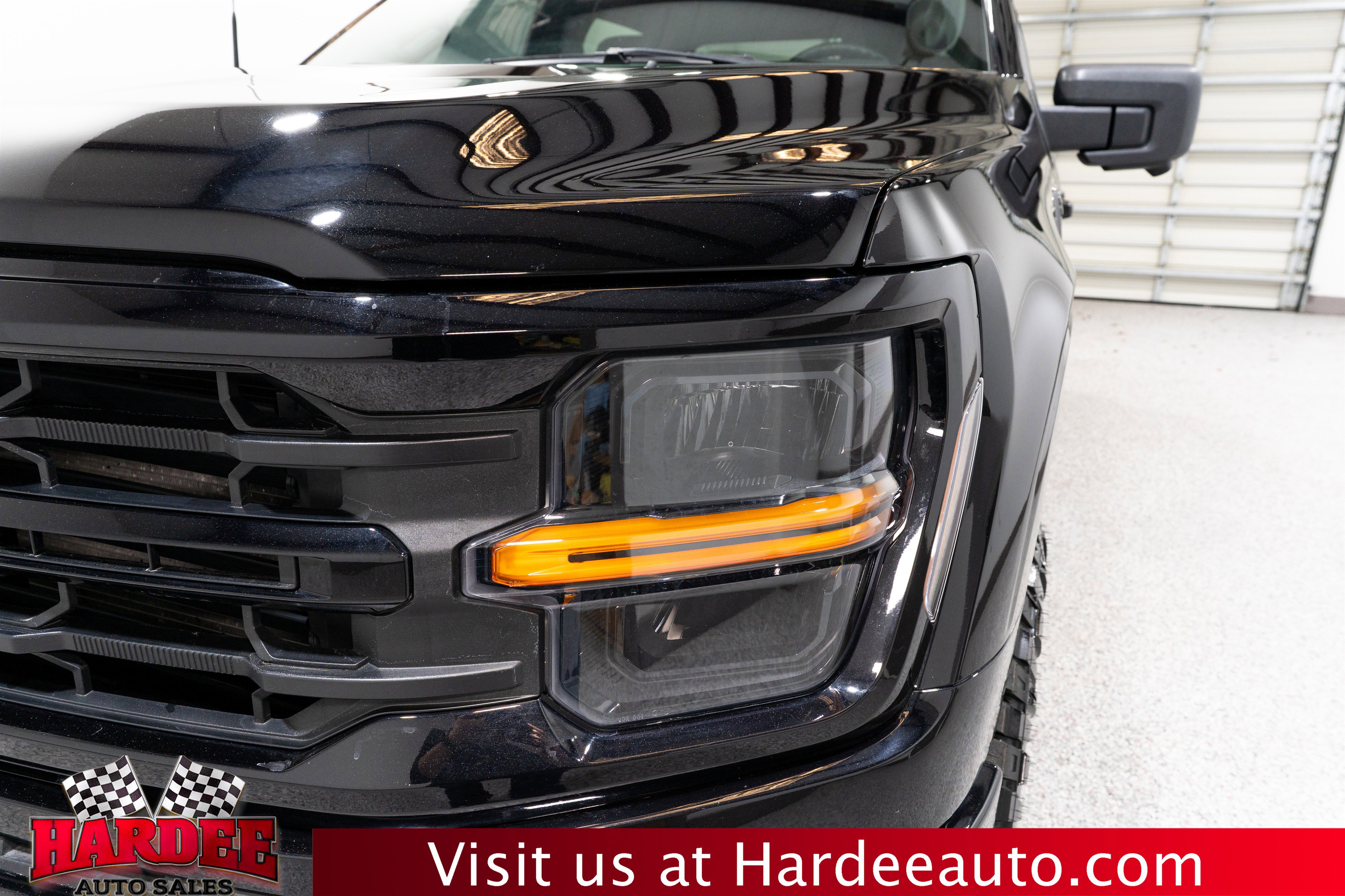 Used 2024 Ford F150 XLT w/ XLT Black Appearance Package image 8