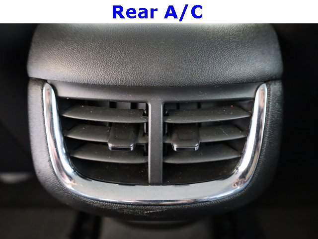 Used 2023 Chevrolet Malibu LT image 30