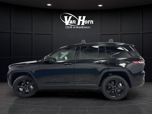 Used 2023 Jeep Grand Cherokee Limited w/ Luxury Tech Group II AWD/4WD image 4