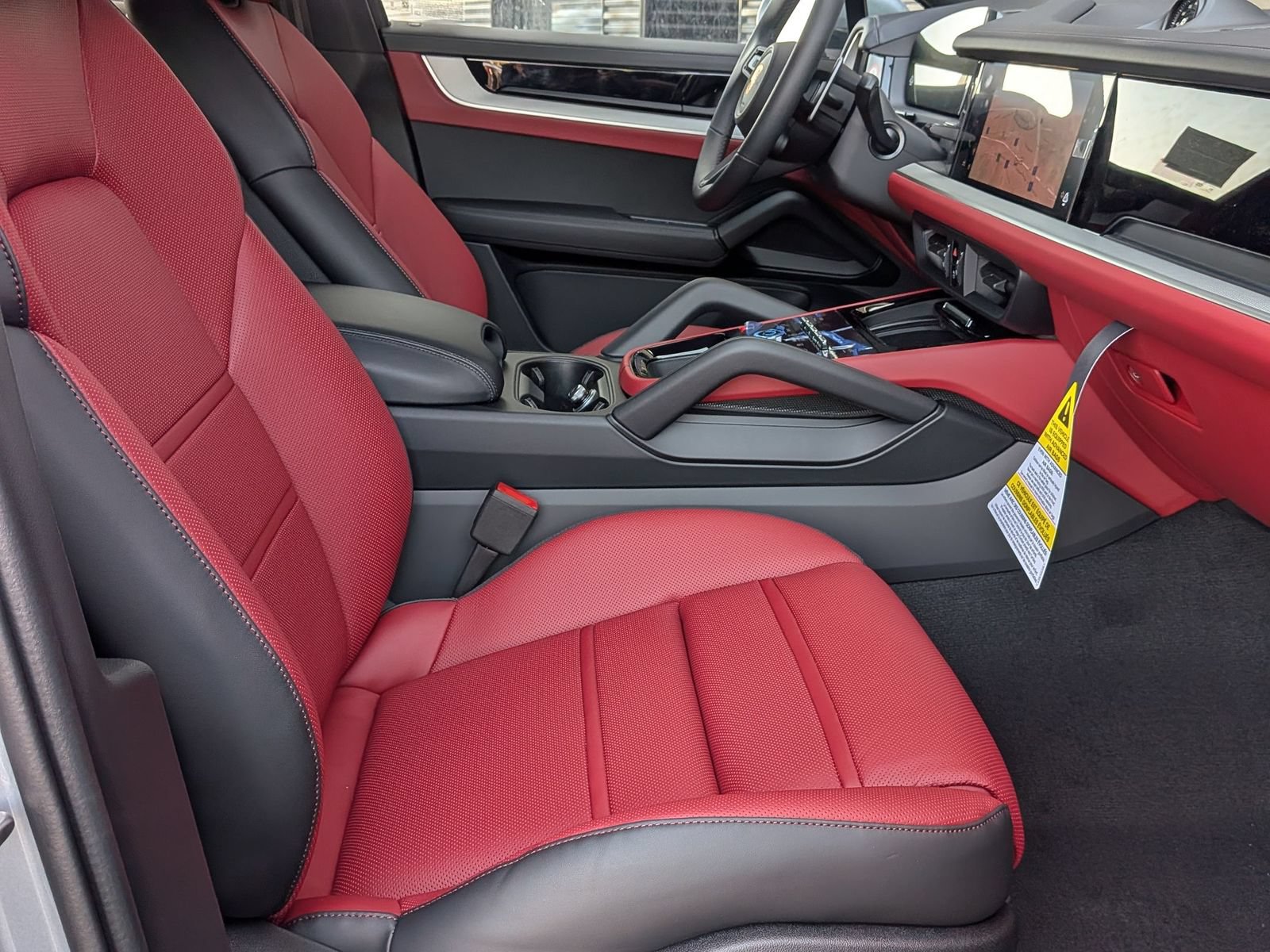 New 2026 Porsche Cayenne Coupe AWD/4WD image 26
