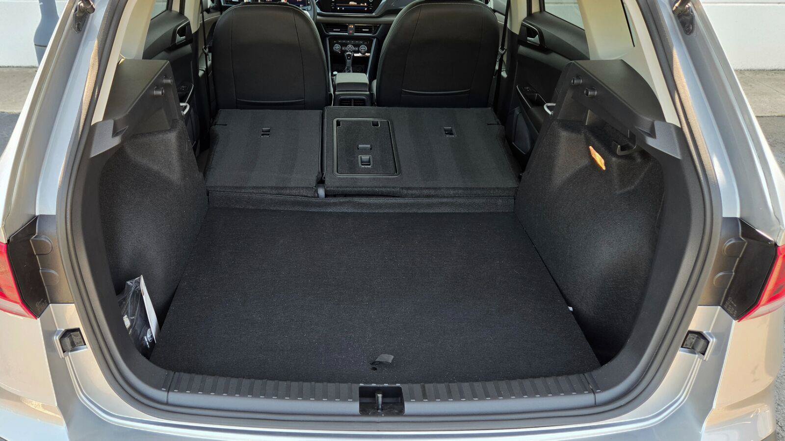 Certified 2023 Volkswagen Taos SEL AWD/4WD image 60