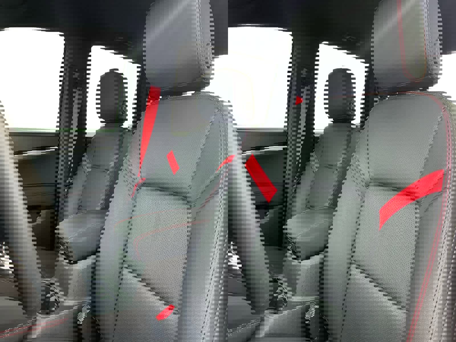 Used 2023 Chevrolet Colorado Z71 w/ Z71 Convenience Package 2 image 9