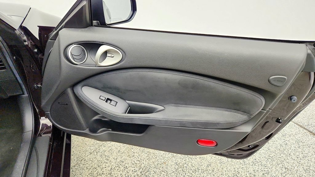 Used 2014 Nissan 370Z Touring w/ Navigation Package RWD image 27