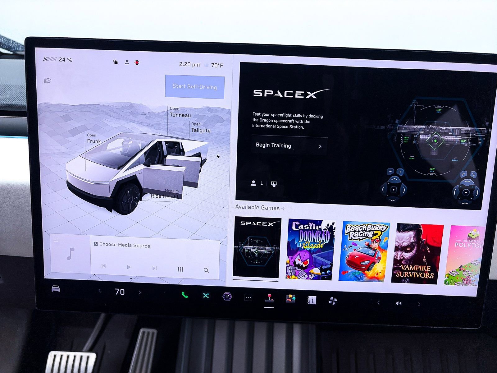 Used 2024 Tesla Cybertruck AWD Crew Cab image 7