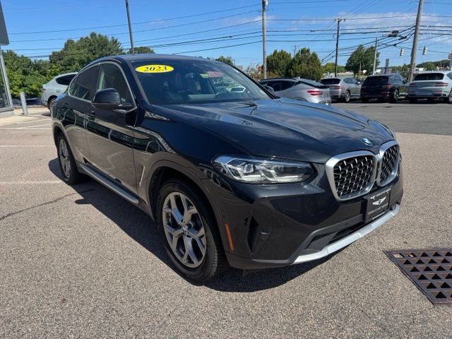 Used 2023 BMW X4 xDrive30i w/ Parking Assistance Package AWD/4WD image 16