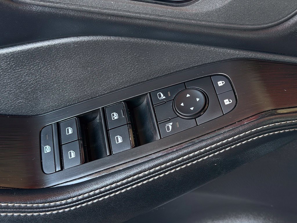 Certified 2025 Nissan Rogue SV AWD/4WD image 22