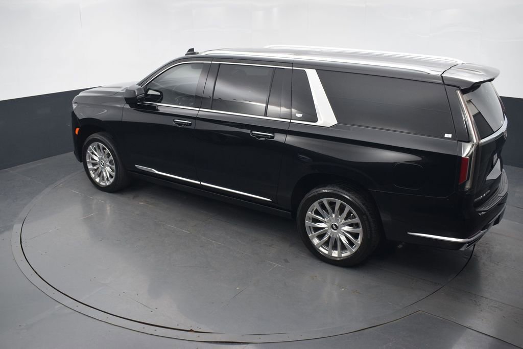 Used 2023 Cadillac Escalade ESV Premium Luxury w/ Performance Package image 45