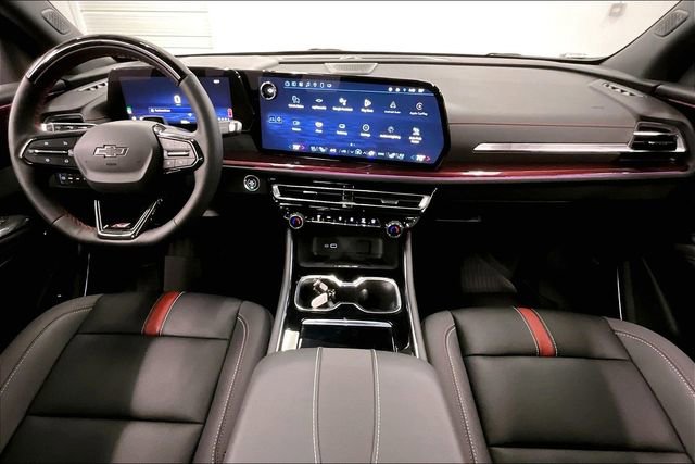 Used 2025 Chevrolet Traverse RS w/ LPO, Floor Liner Package AWD/4WD image 15