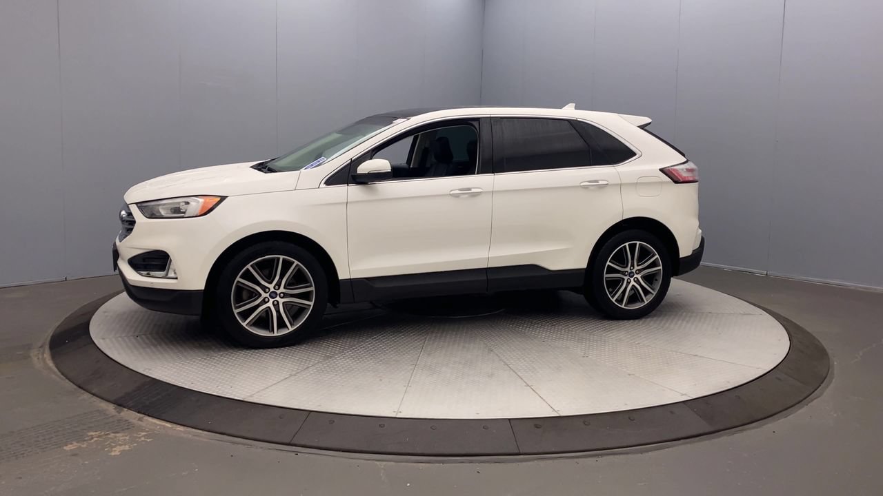 Used 2020 Ford Edge Titanium w/ Class II Trailer Tow Package AWD/4WD image 9