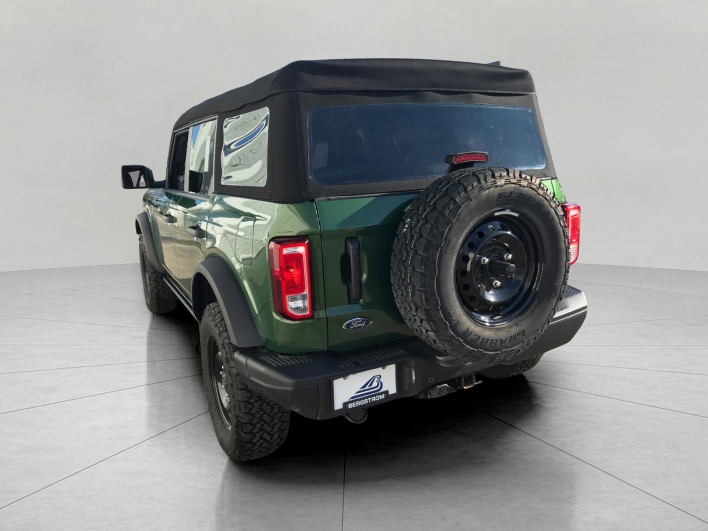 Used 2023 Ford Bronco Black Diamond image 19