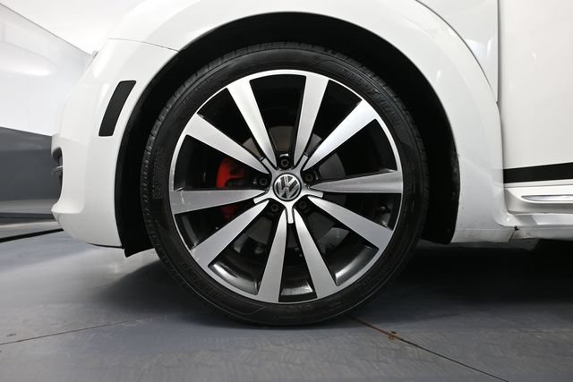 Used 2012 Volkswagen Beetle 2.0T FWD image 12