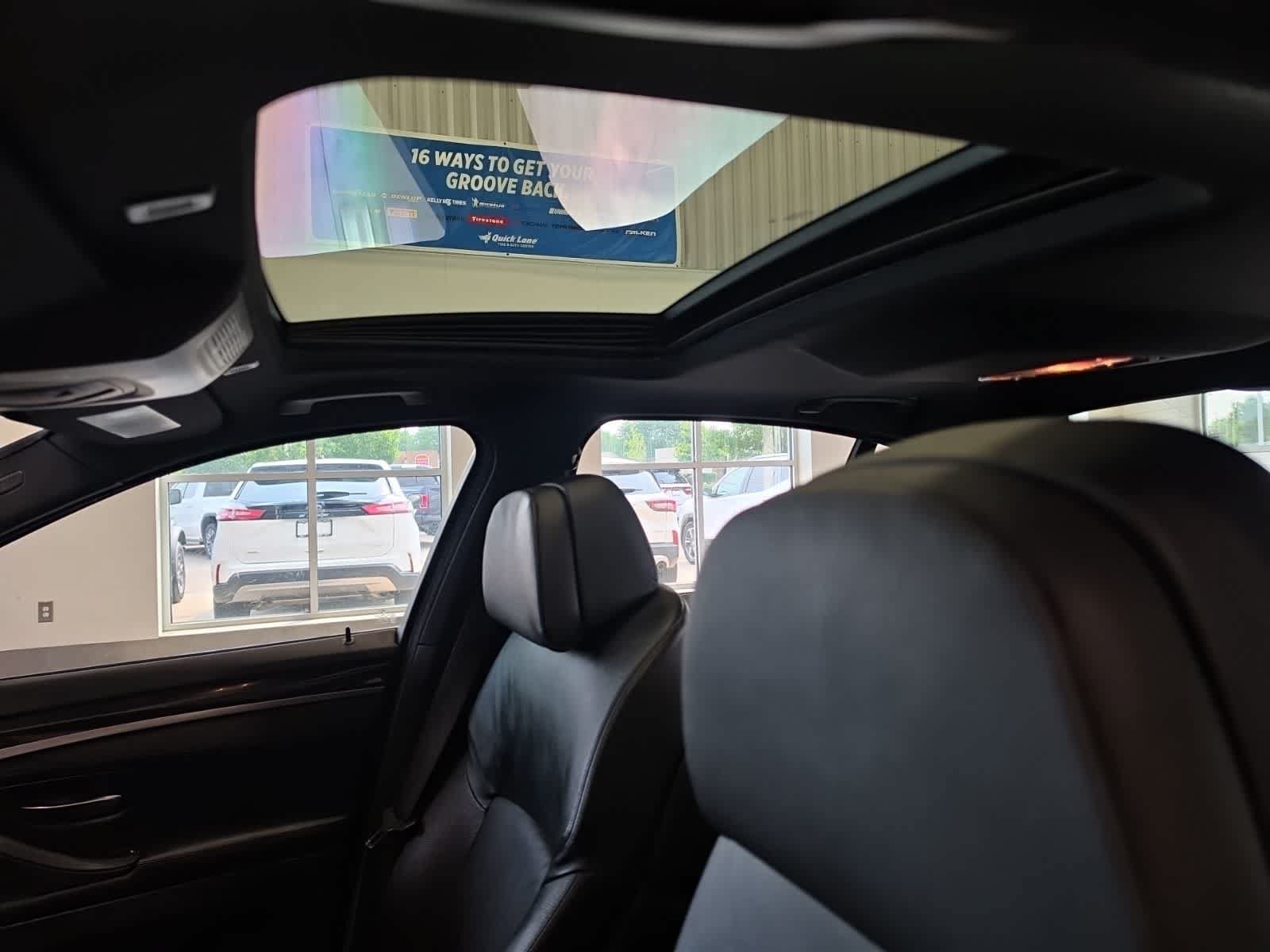 Used 2013 BMW 535i xDrive Sedan AWD/4WD image 18