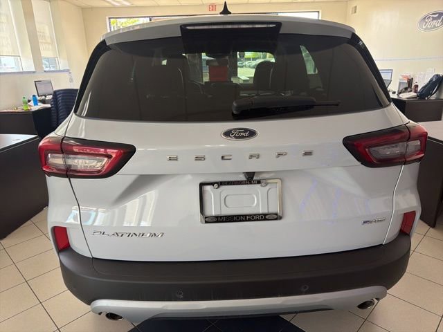 Used 2025 Ford Escape Platinum AWD/4WD image 6