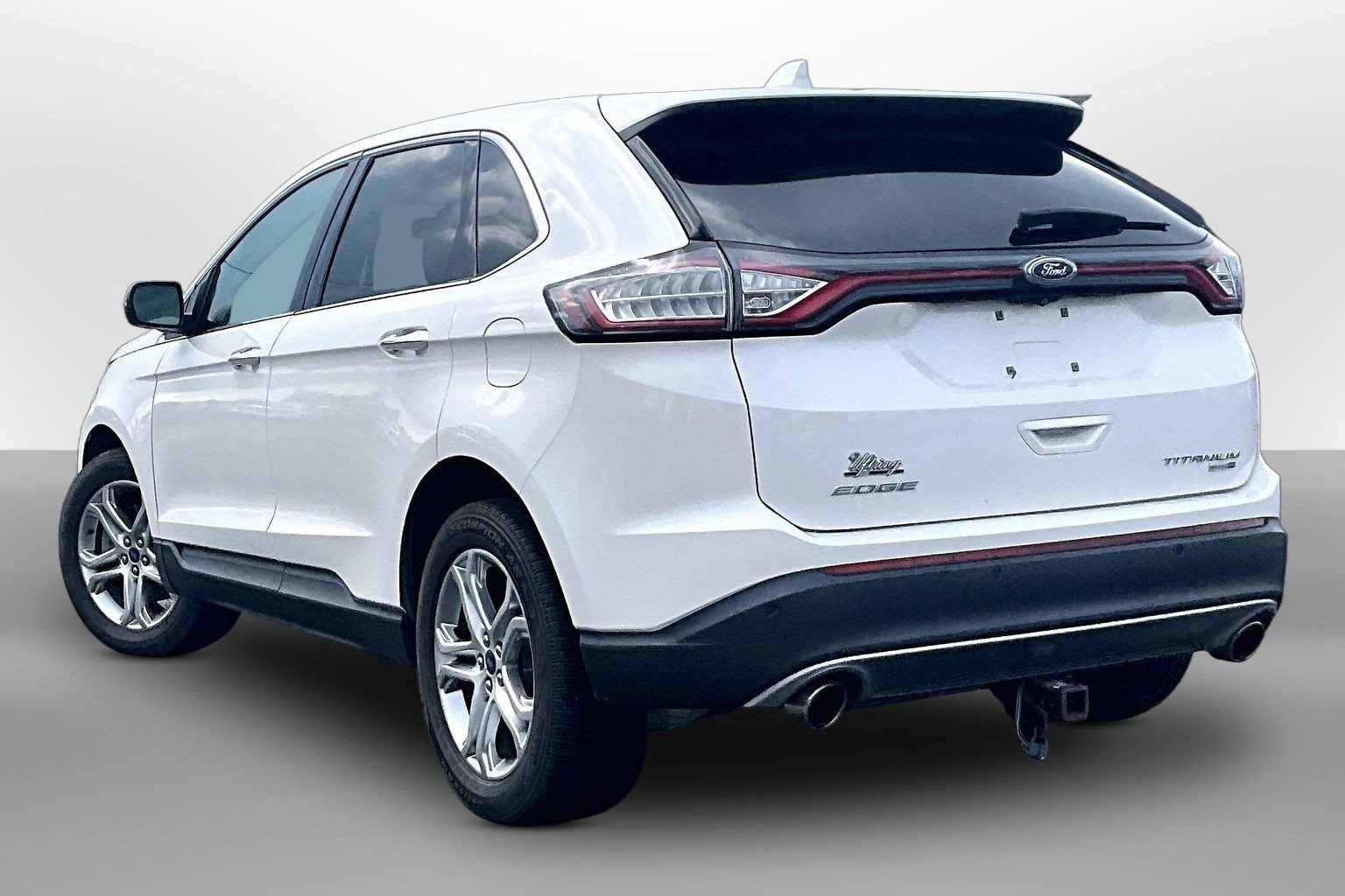 Used 2016 Ford Edge Titanium w/ Technology Package AWD/4WD image 10