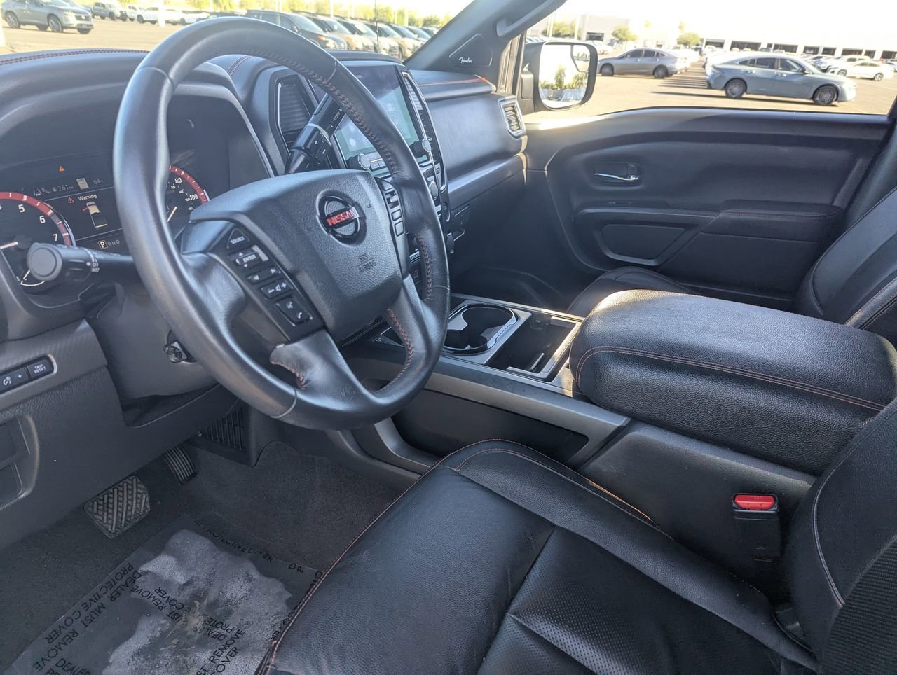 Used 2021 Nissan Titan PRO-4X w/ Pro-4x Convenience Package AWD/4WD image 17