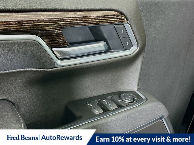 New 2026 GMC Sierra 1500 Elevation image 17